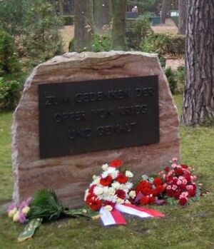 Gedenkstein auf dem Wahldfriedhof